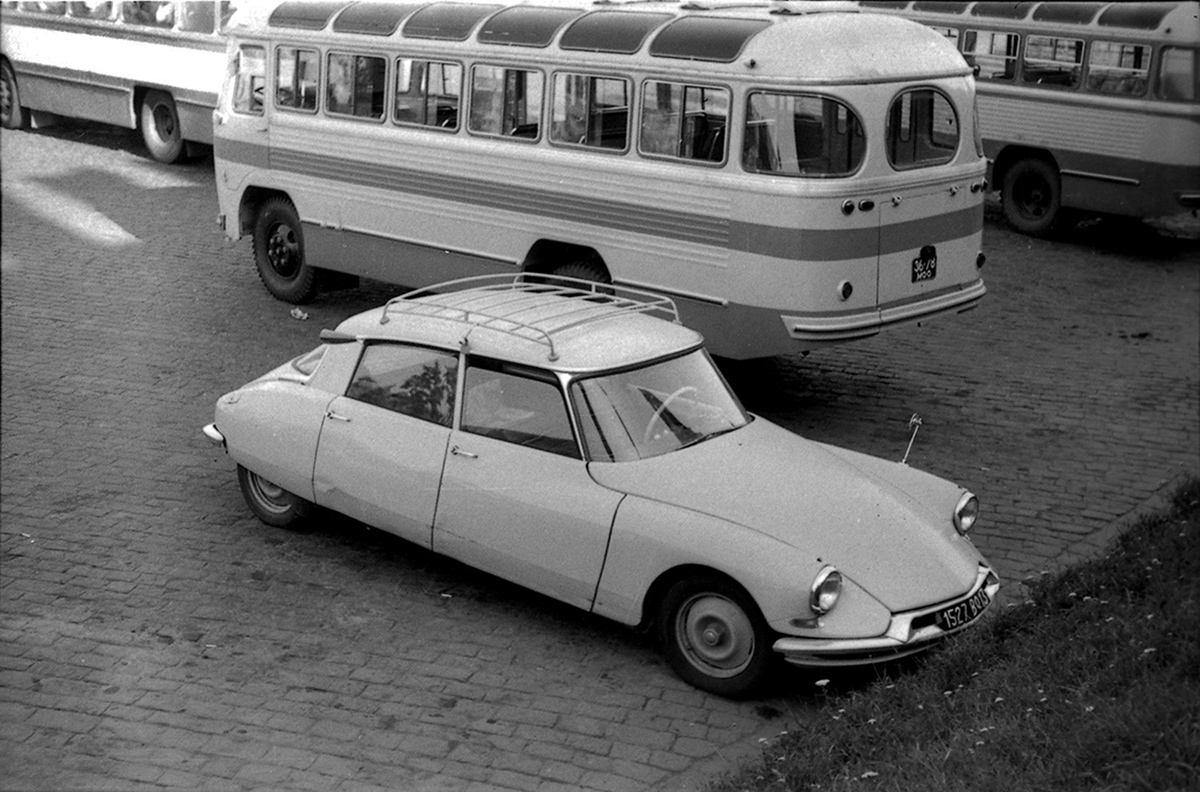 Франция, № 152 BQ 13 — Citroën DS 19 Berline '55-68; Москва — Старые фотографии