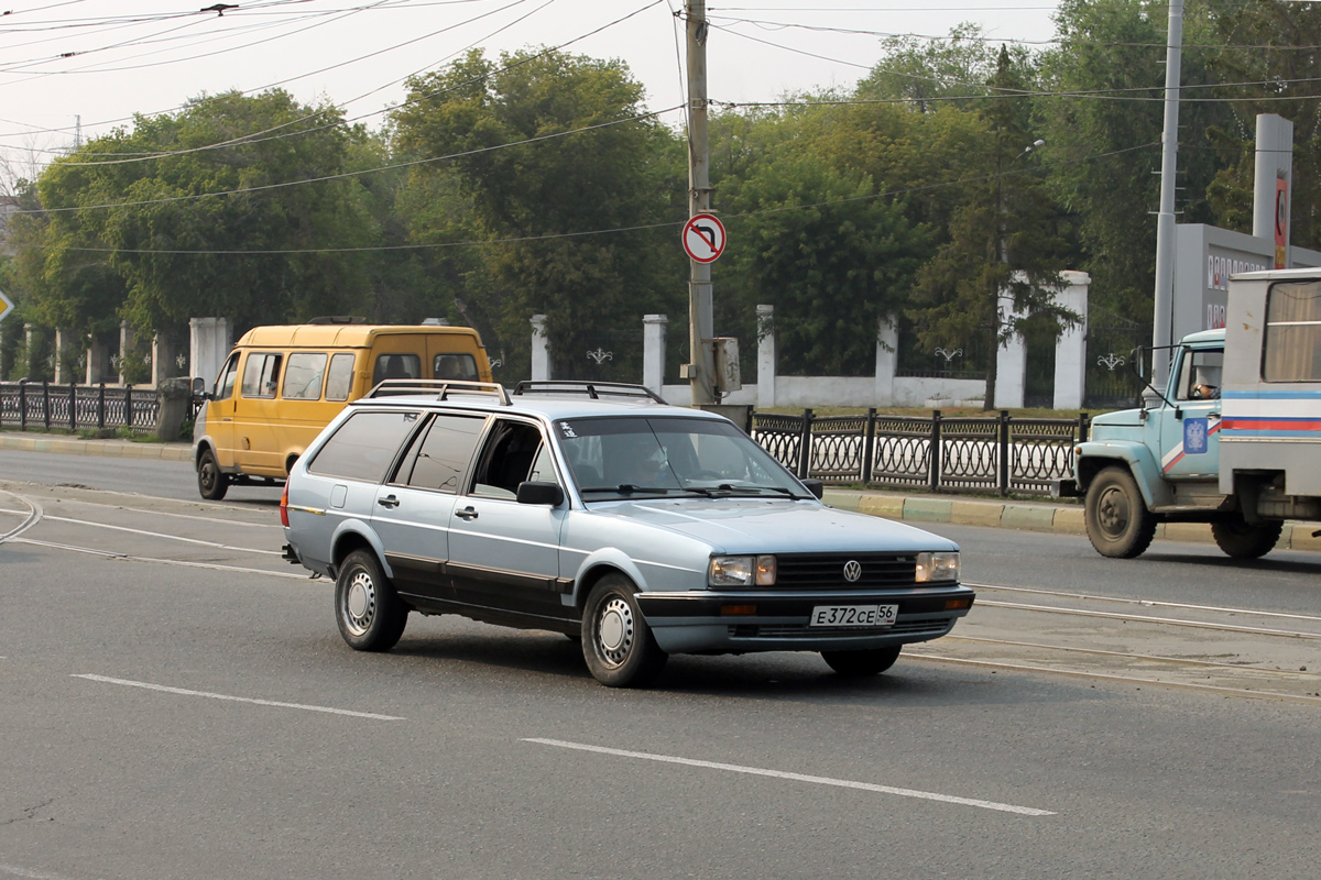 Оренбургская область, № Е 372 СЕ 56 — Volkswagen Passat (B2) '80-88