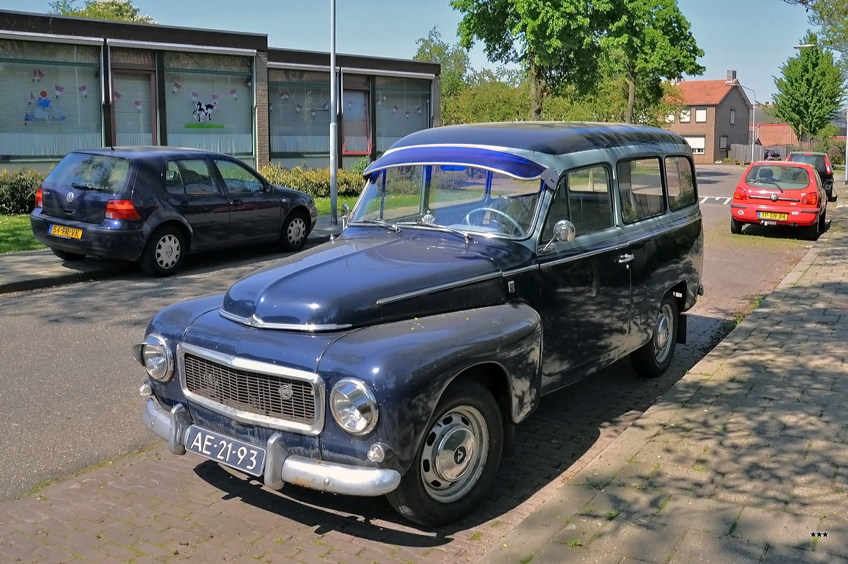 Нидерланды, № AE-21-93 — Volvo PV445PH '58-60