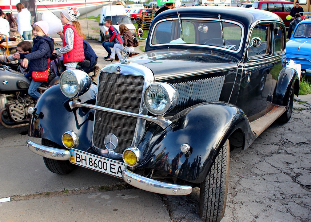 Одесская область, № ВН 8600 ЕА — Mercedes-Benz (W136) '36-55