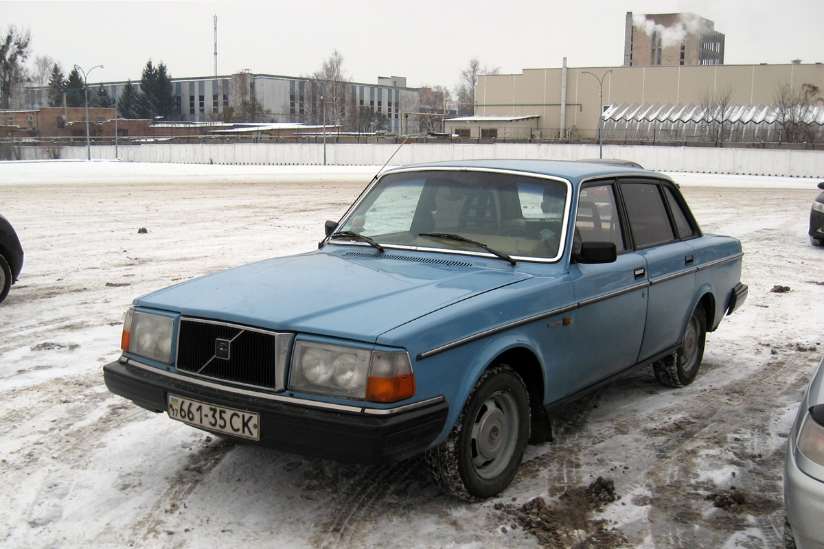 Полтавская область, № 661-35 СК — Volvo 244 GL '79-81