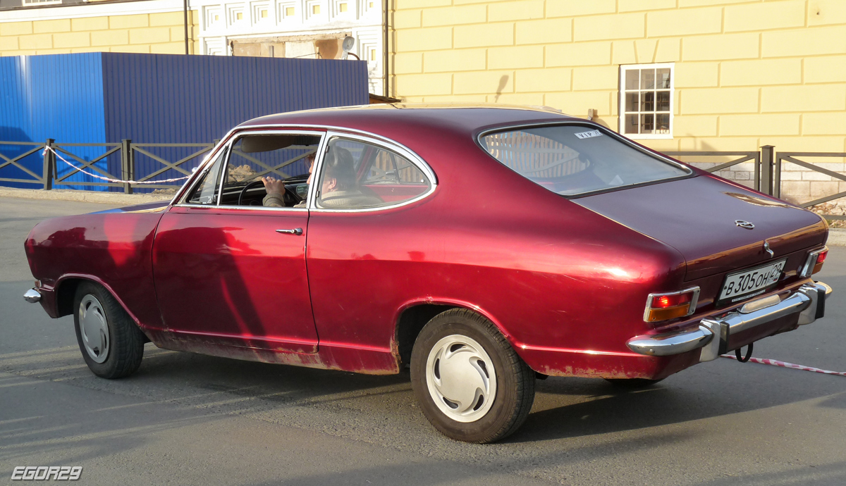 Архангельская область, № В 305 ОН 29 — Opel Kadett (B) '65-73
