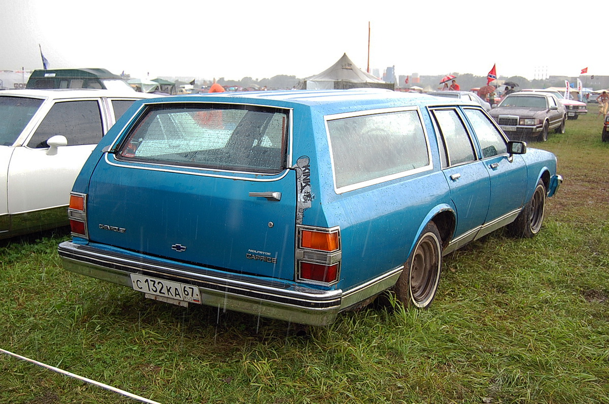 Смоленская область, № С 132 КА 67 — Chevrolet Caprice (3G) '77-90; Москва — Автоэкзотика 2008