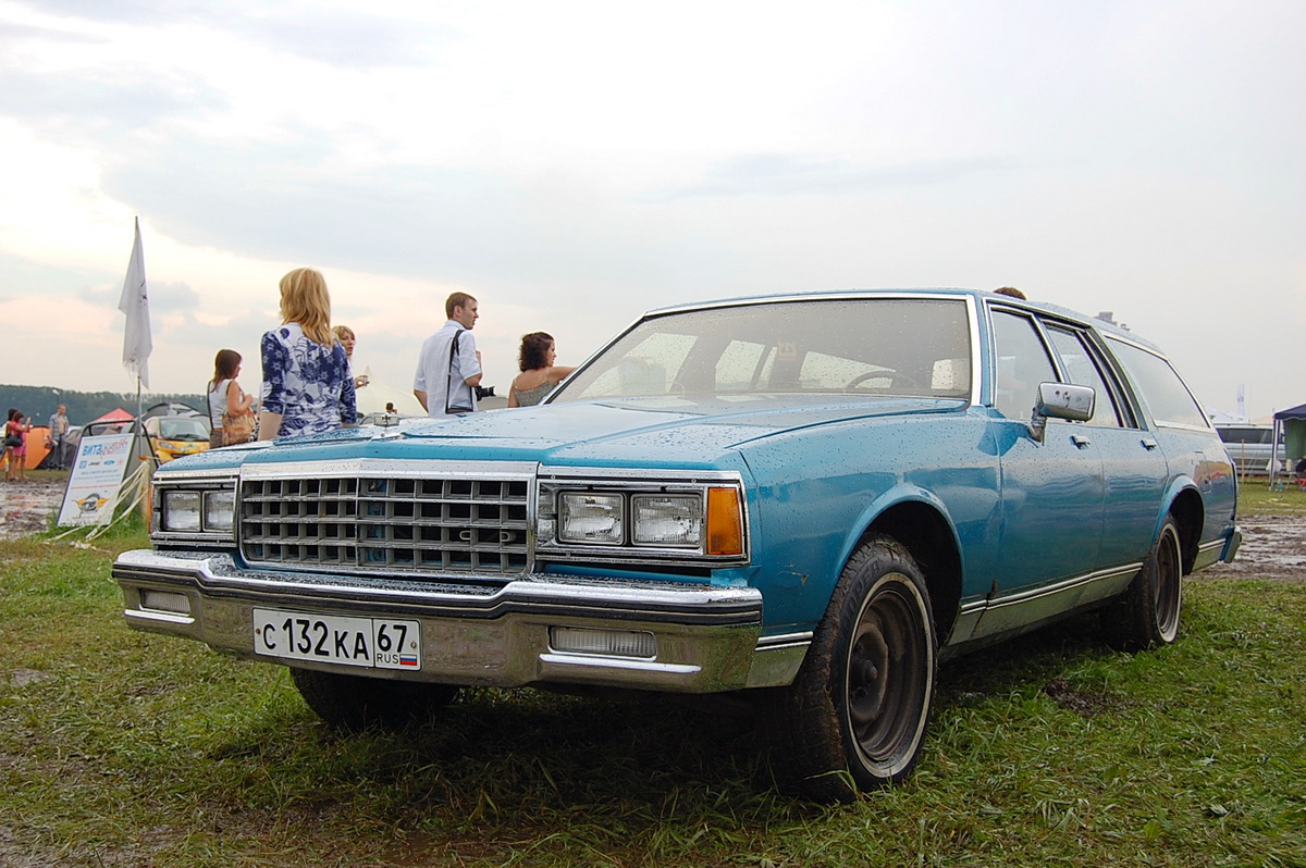 Смоленская область, № С 132 КА 67 — Chevrolet Caprice (3G) '77-90; Москва — Автоэкзотика 2008