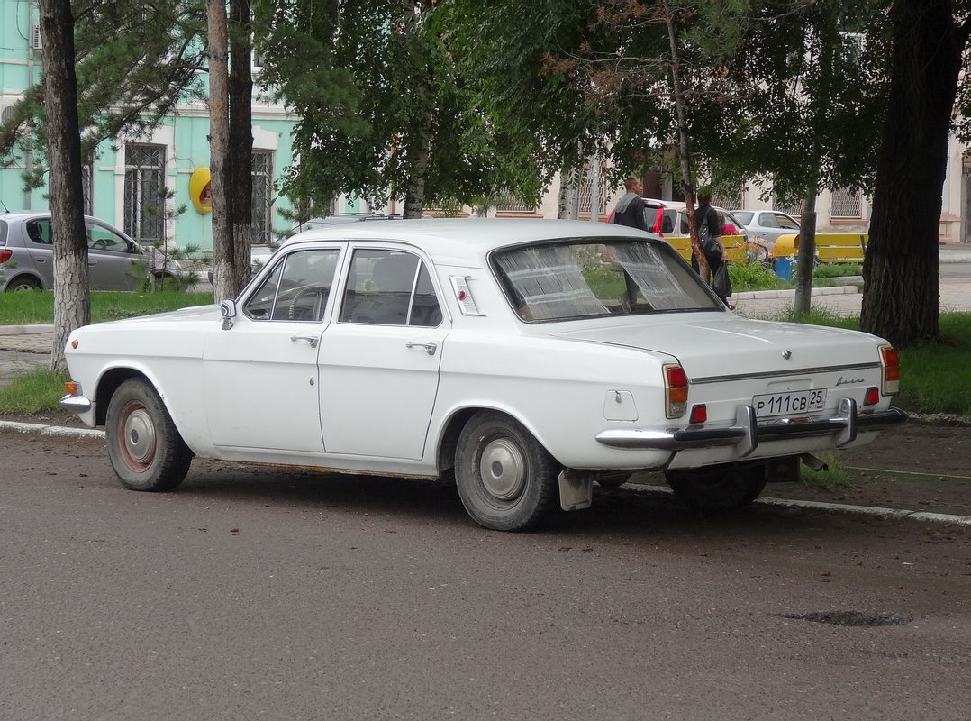 Приморский край, № Р 111 СВ 25 — ГАЗ-24 Волга '68-86