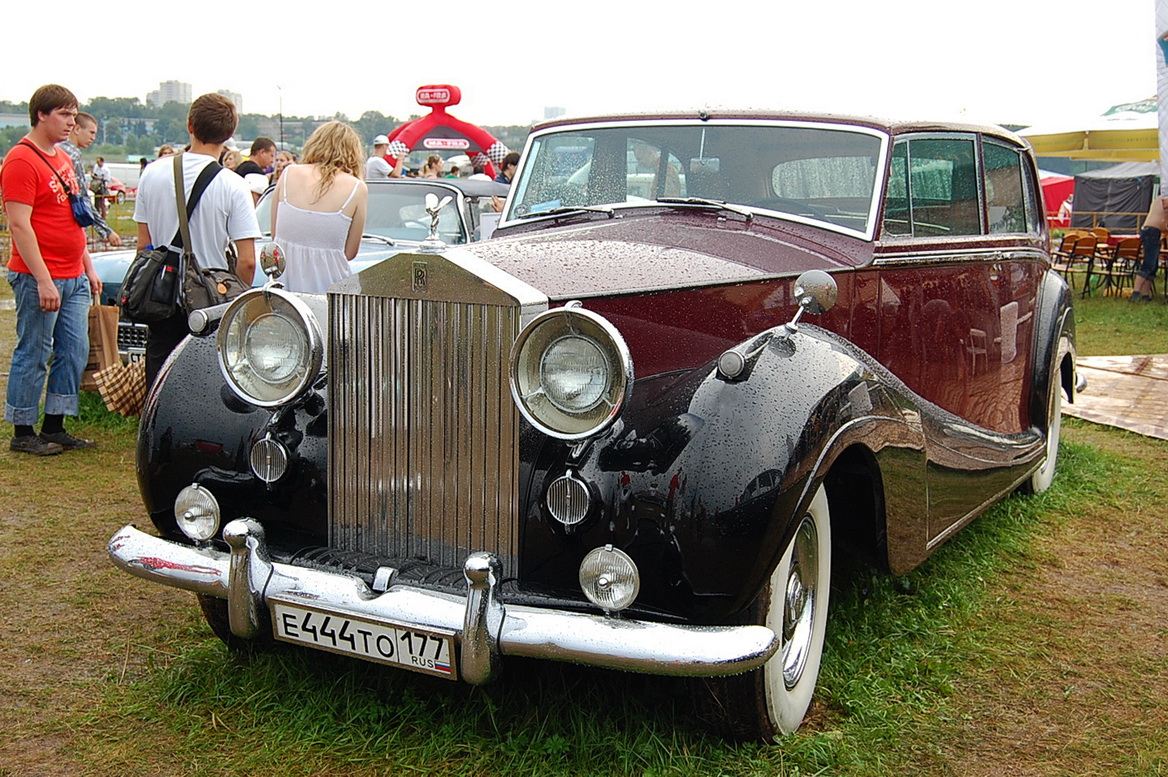 Москва, № Е 444 ТО 177 — Rolls-Royce Silver Wraith '46-59; Москва — Автоэкзотика 2008