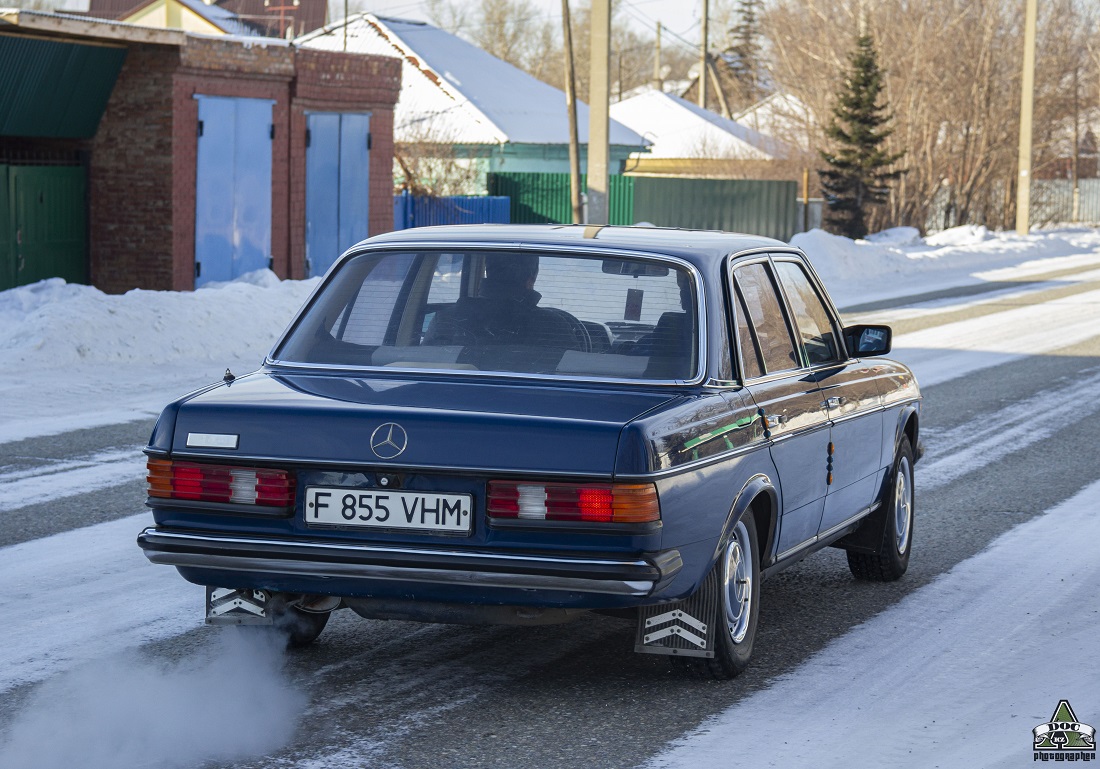 Восточно-Казахстанская область, № F 855 VHM — Mercedes-Benz (W123) '76-86