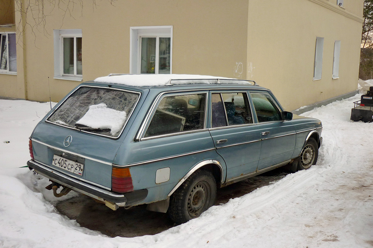 Архангельская область, № С 405 СР 29 — Mercedes-Benz (S123) '78-86