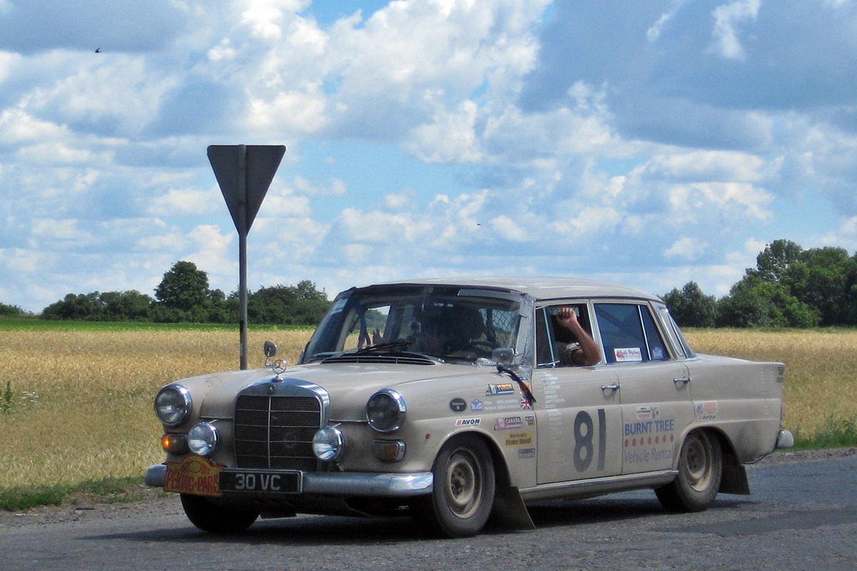 Великобритания, № 30 VC — Mercedes-Benz (W110) '61-68; Ралли Пекин — Париж (Великобритания)