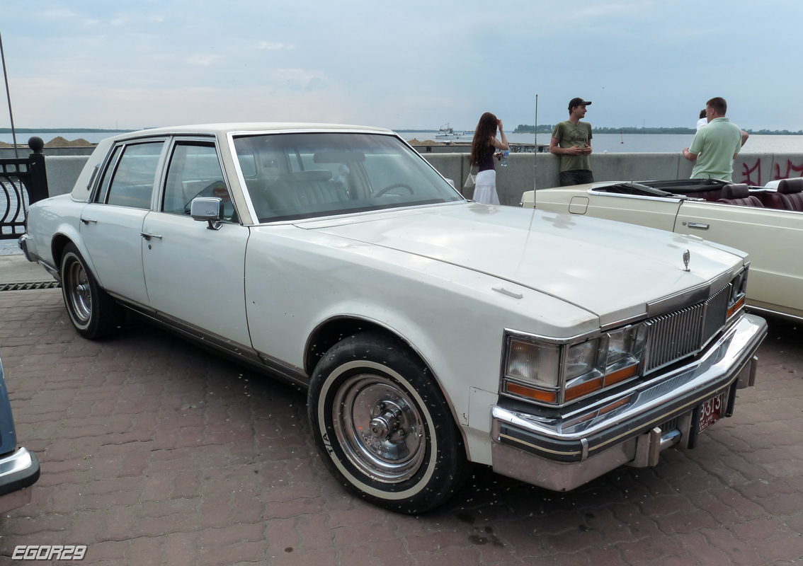 Архангельская область, № MBB 313 — Cadillac Seville (1G) '76-79