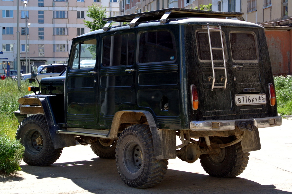 Сахалинская область, № В 776 КУ 65 — Mitsubishi Jeep (J30) '62-83
