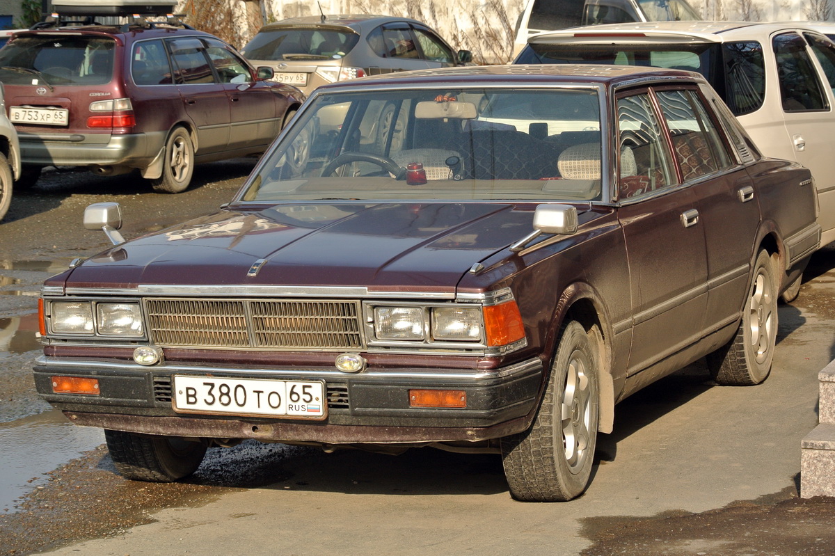 Сахалинская область, № В 380 ТО 65 — Nissan Cedric (430) '79-83