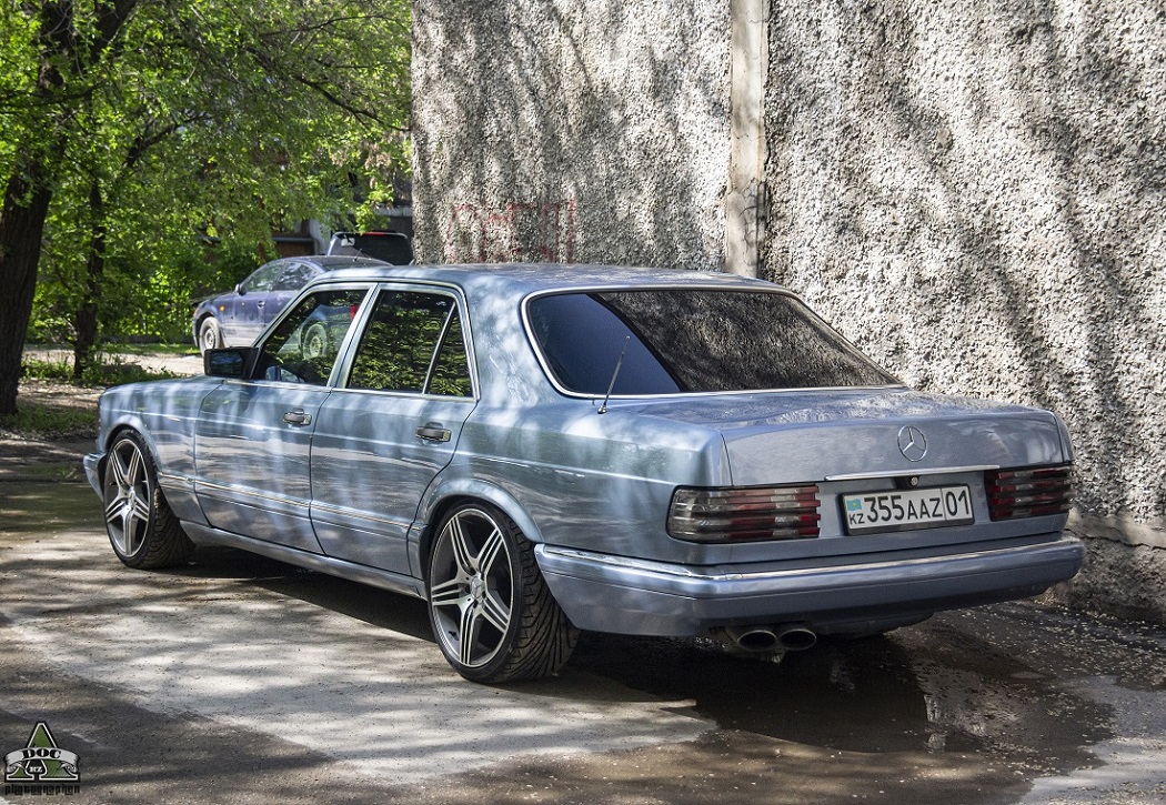 Астана, № 355 AAZ 01 — Mercedes-Benz (W126) '79-91