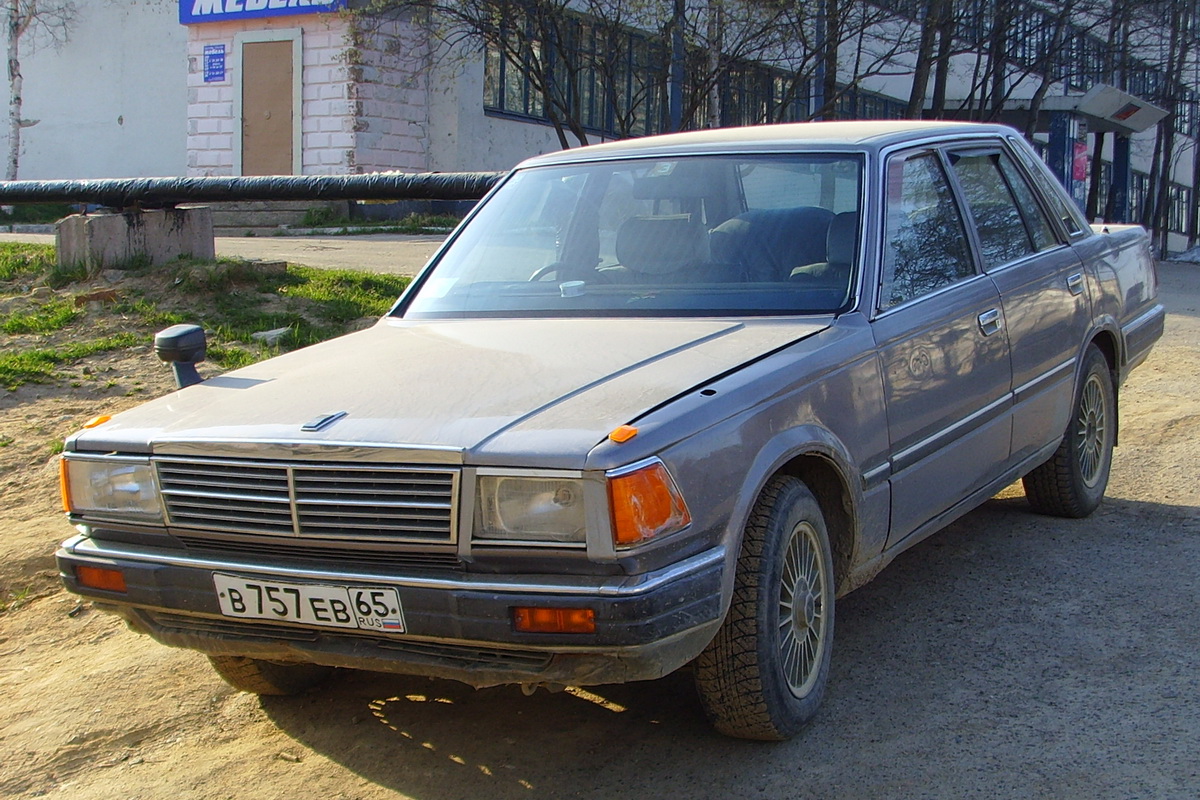 Сахалинская область, № В 757 ЕВ 65 — Nissan Gloria (Y30) '83-99