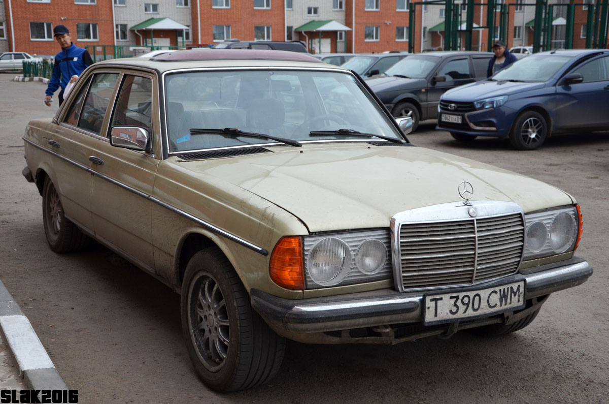 Северо-Казахстанская область, № T 390 CWM — Mercedes-Benz (W123) '76-86