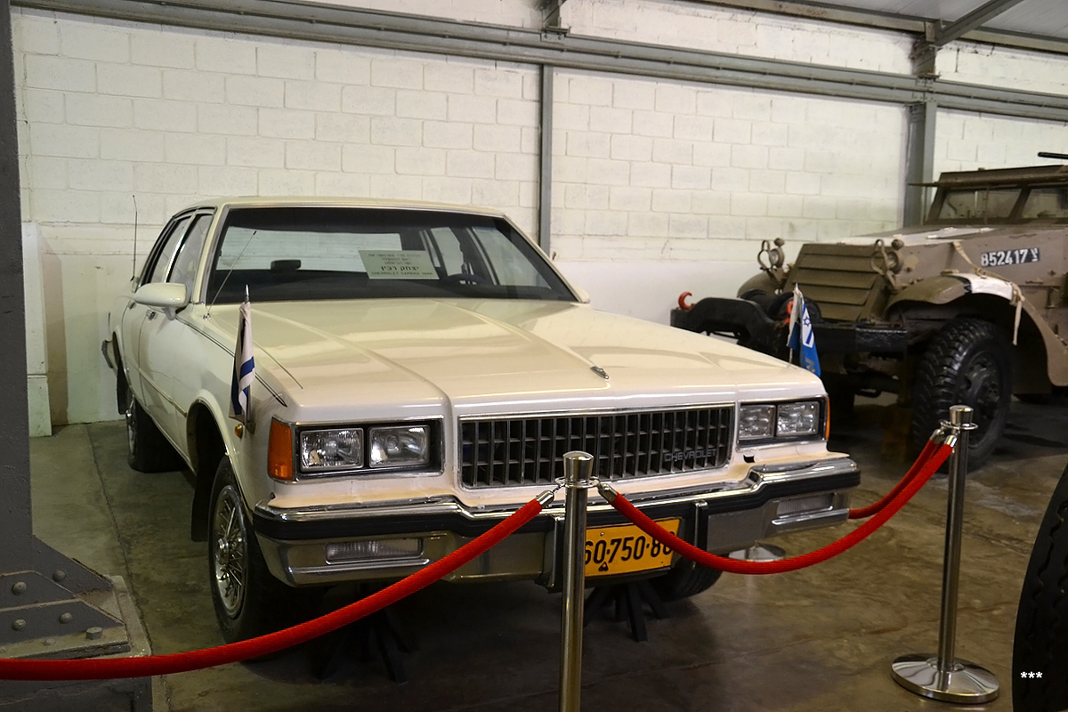 Израиль, № 60-750-88 — Chevrolet Caprice (3G) '77-90