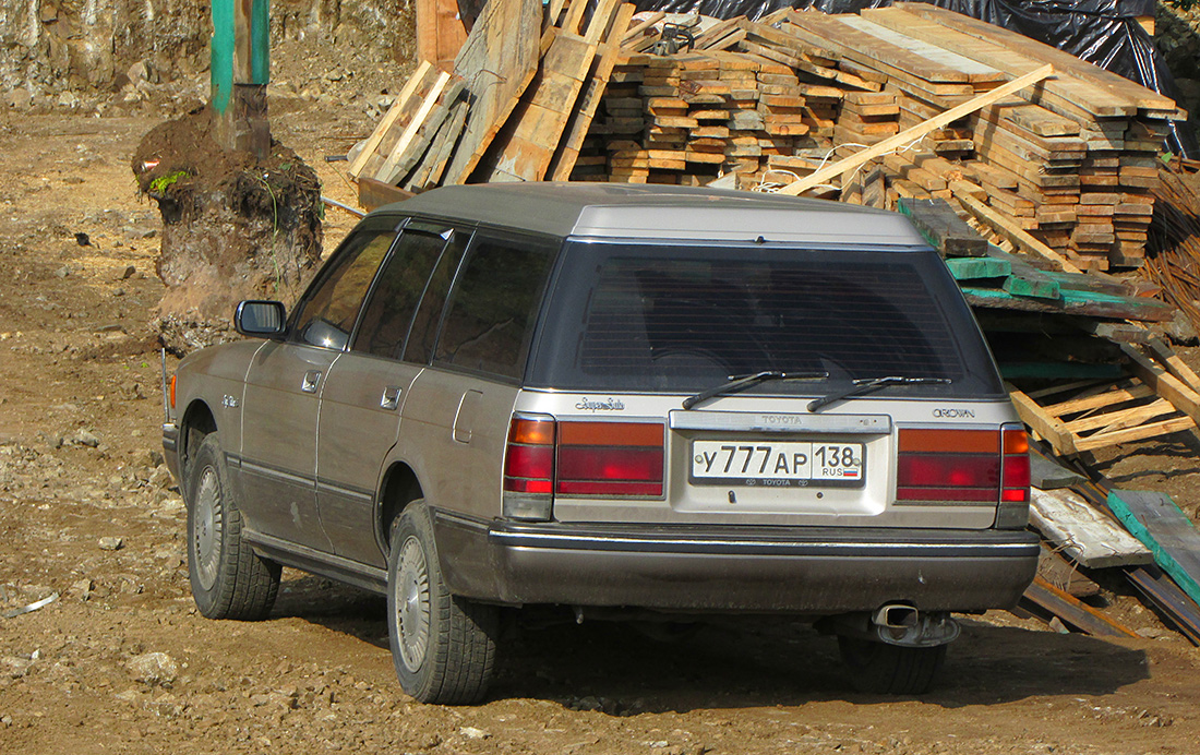 Иркутская область, № У 777 АР 138 — Toyota Crown (S130) '87-91