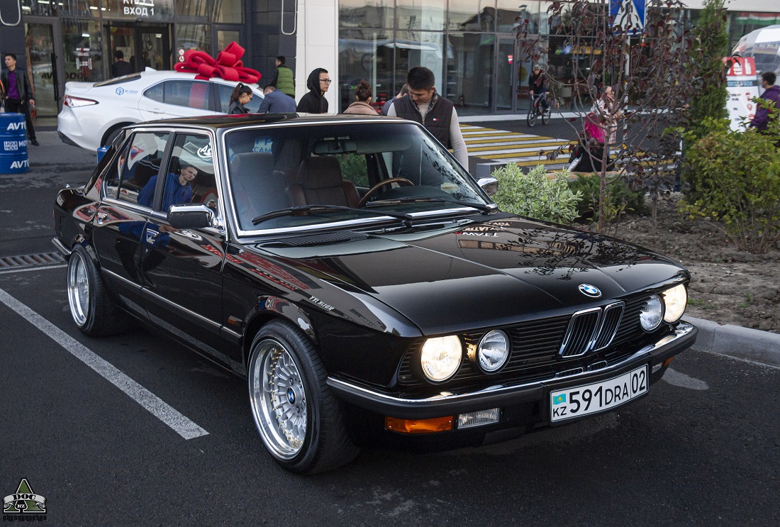 Алматы, № 591 DRA 02 — BMW 5 Series (E28) '82-88
