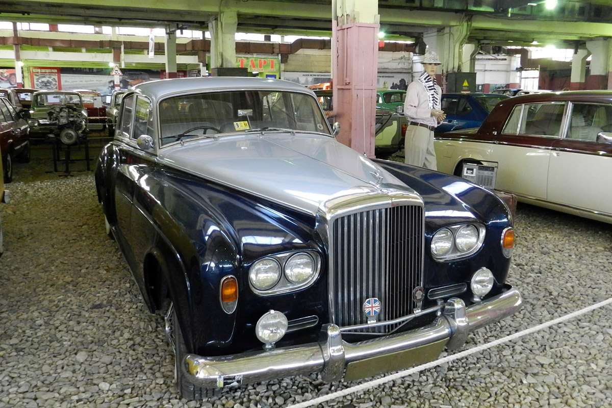 Москва, № (77) Б/Н 0231 — Bentley S3 Saloon '62-65