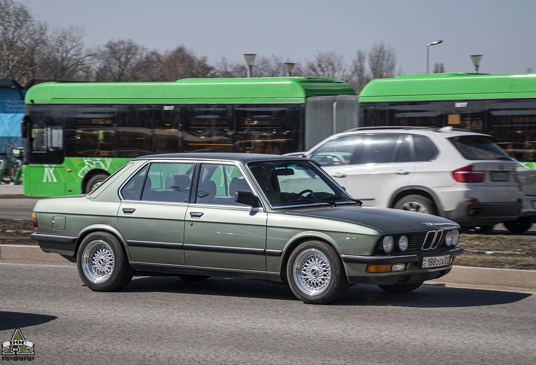 Алматы, № 188 DGA 02 — BMW 5 Series (E28) '82-88