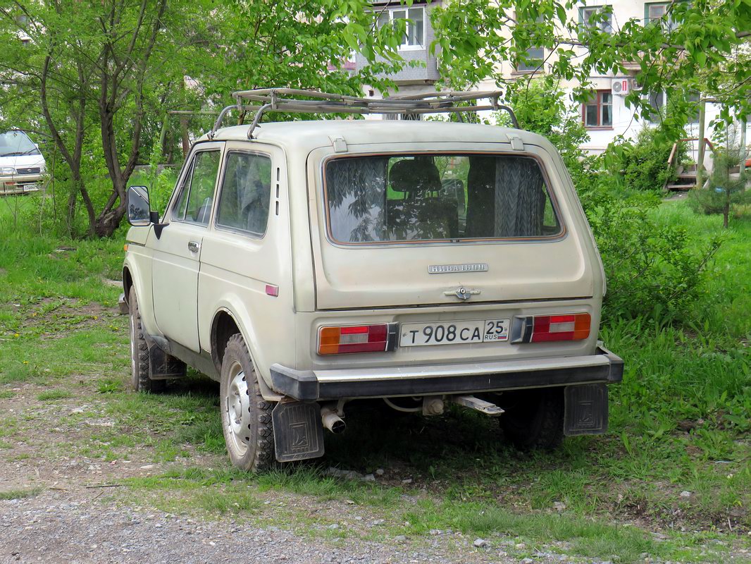Приморский край, № Т 908 СА 25 — ВАЗ-2121 '77-94