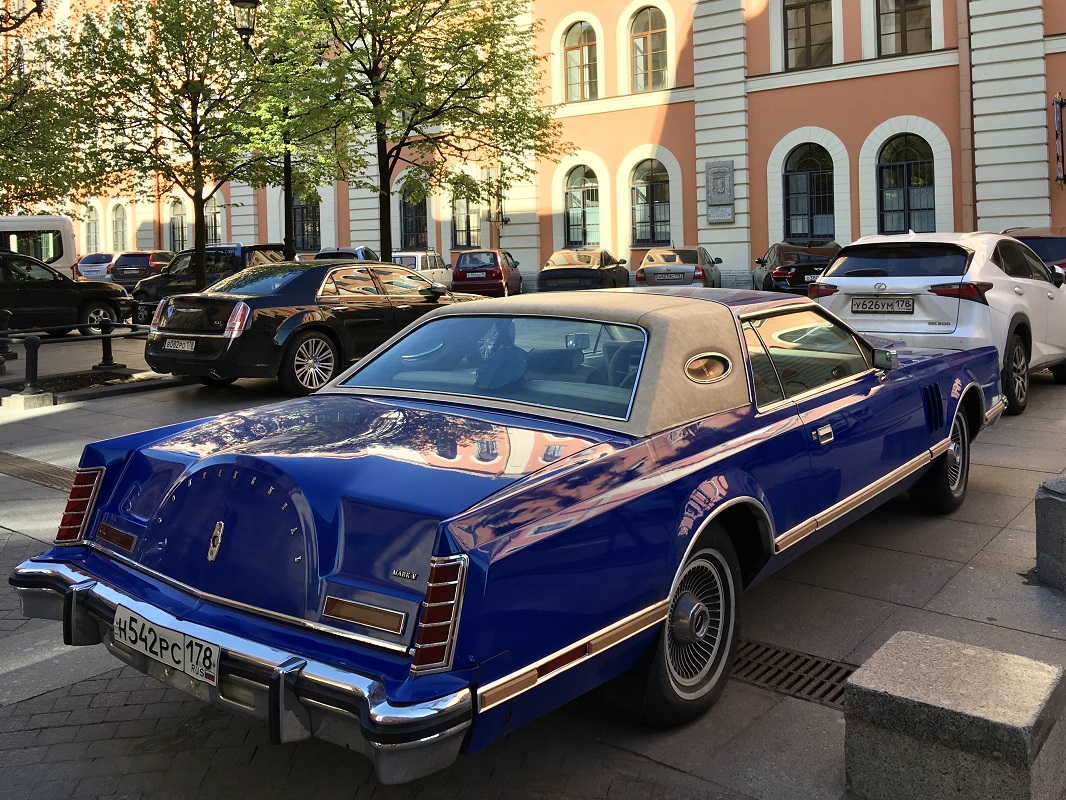Санкт-Петербург, № Н 542 РС 178 — Lincoln Continental (5G) '70-79