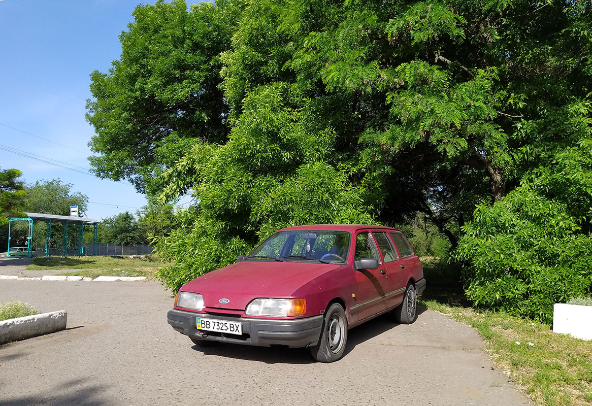Луганская область, № ВВ 7325 ВХ — Ford Sierra MkII '87-93