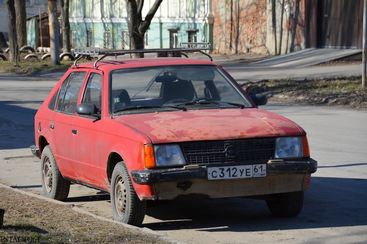 Ростовская область, № С 312 УЕ 61 — Opel Kadett (D) '79-84