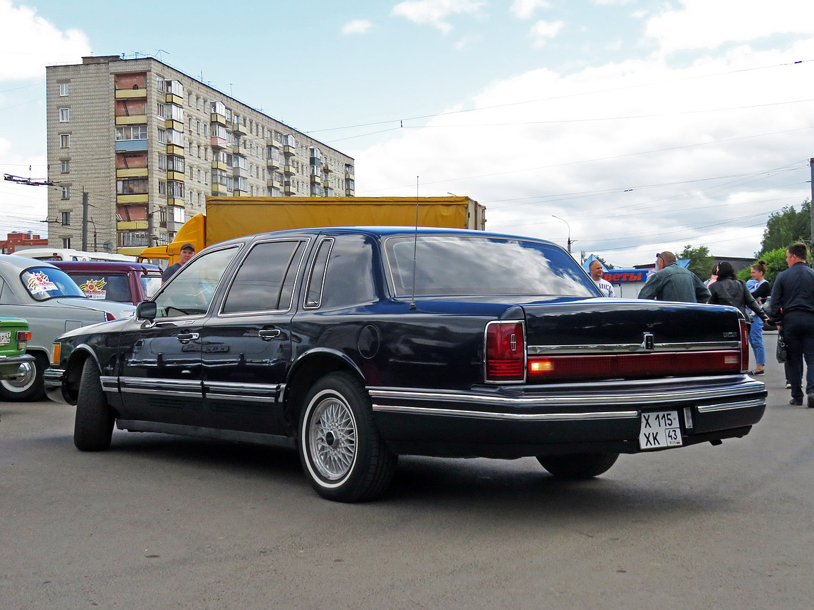 Кировская область, № Х 115 ХК 43 — Lincoln Town Car (2G) '90-97