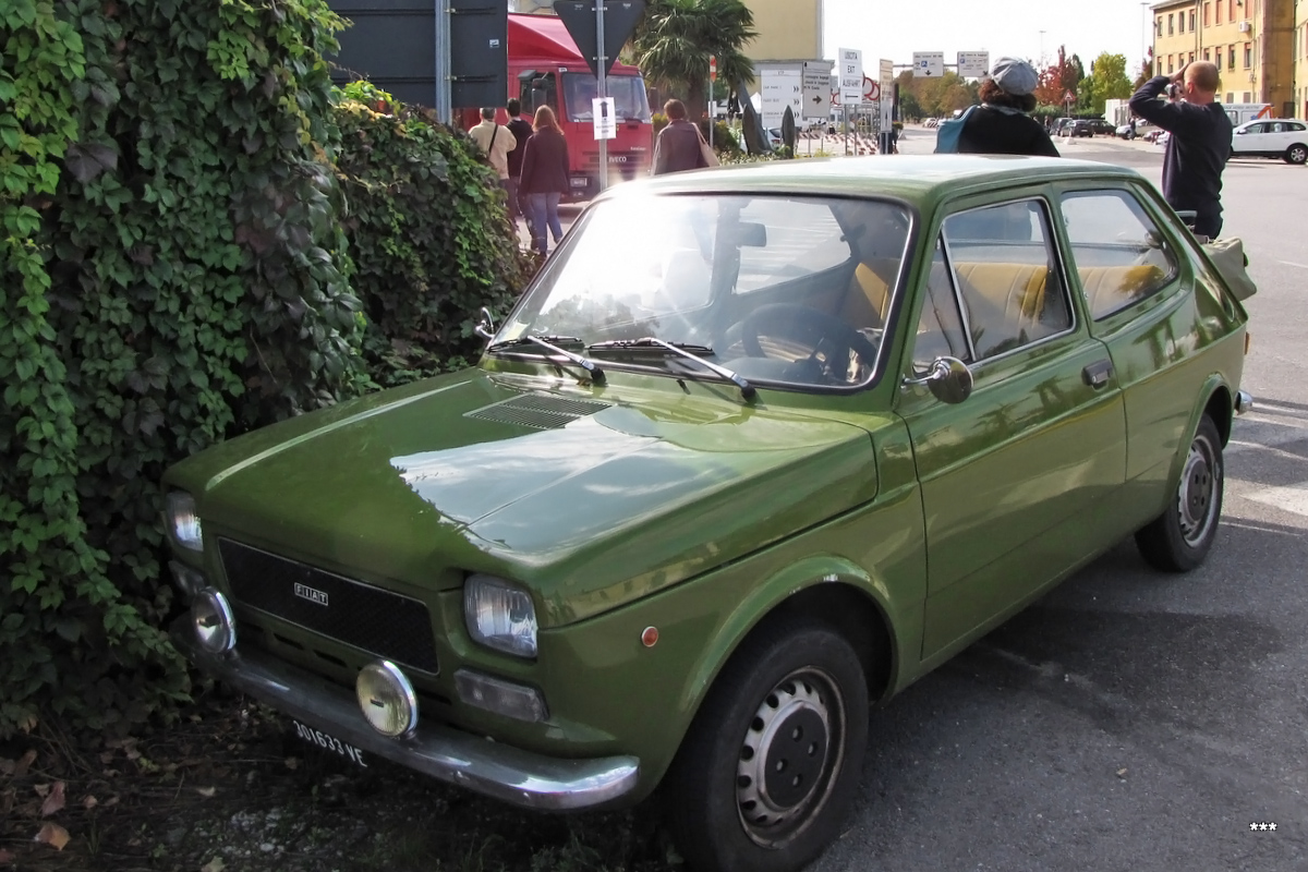 Италия, № VE 301633 — FIAT 127 (1G) '71-77