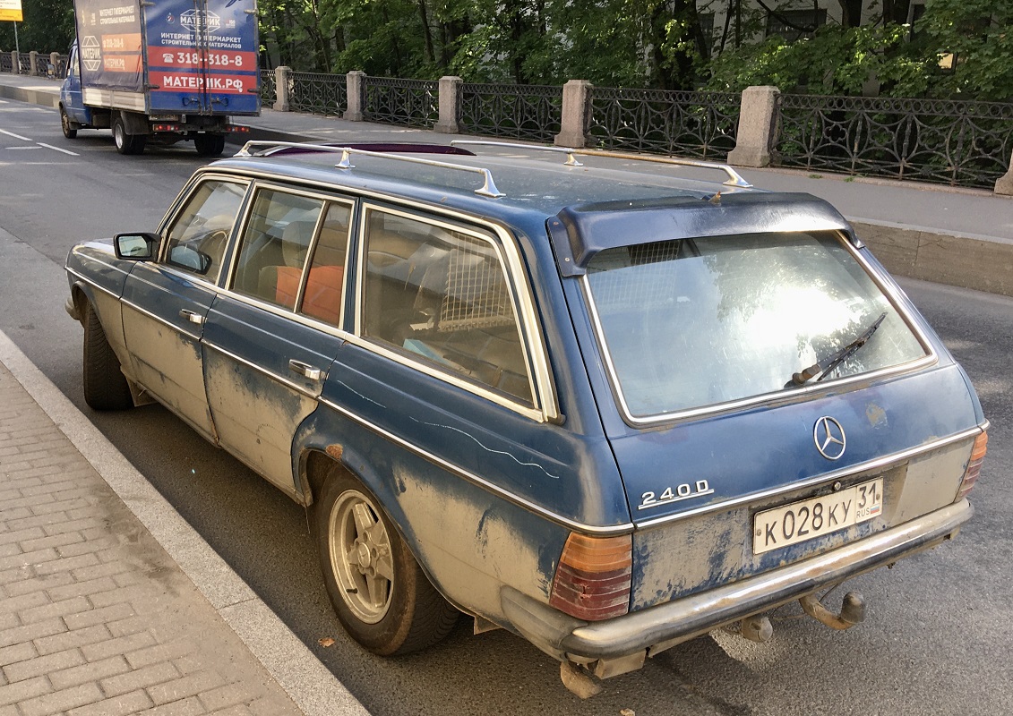 Санкт-Петербург, № К 028 КУ 31 — Mercedes-Benz (S123) '78-86; Белгородская область — Вне региона