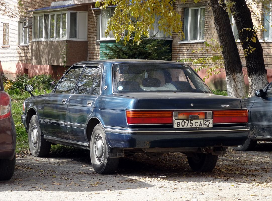 Приморский край, № В 075 СА 25 — Toyota Crown (S130) '87-91