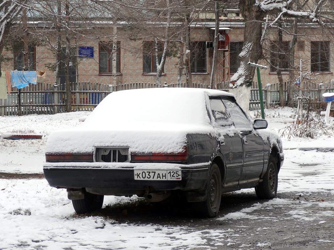 Приморский край, № К 037 АН 125 — Toyota Crown (S130) '87-91