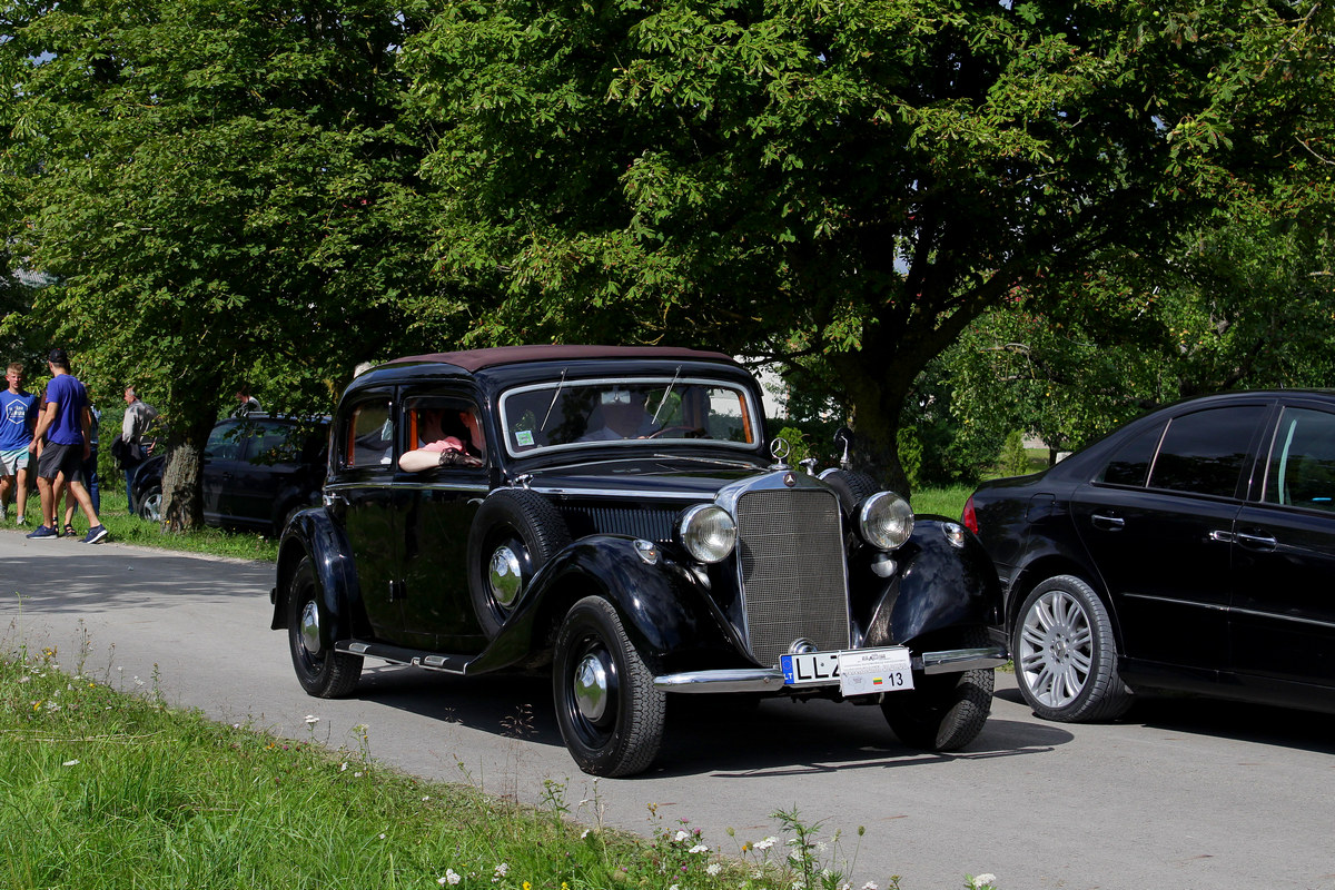 Литва, № LLZ 515 — Mercedes-Benz 230 (W143) '37-41; Литва — Nesenstanti klasika 2020