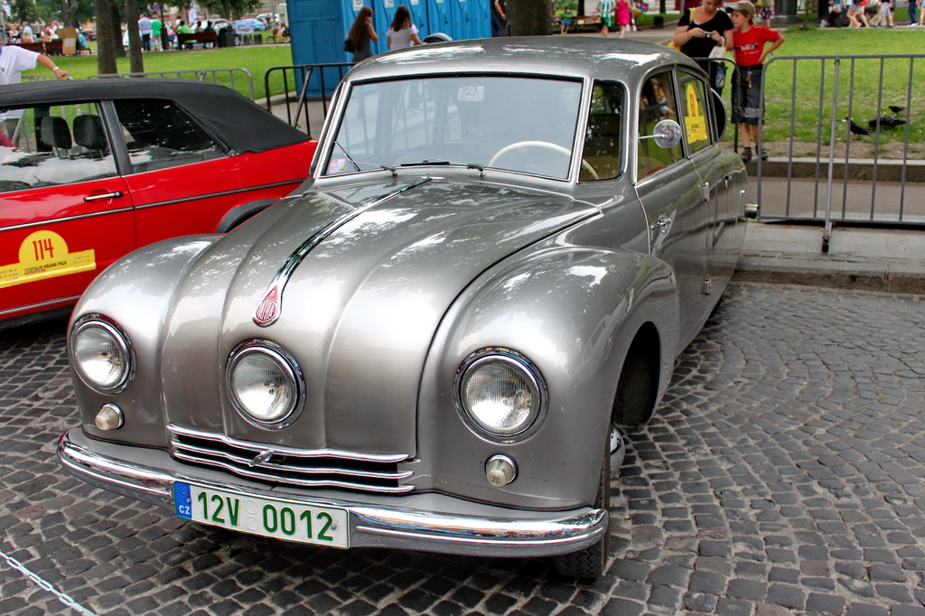 Чехия, № 12V 0012 — Tatra 87 '36-50