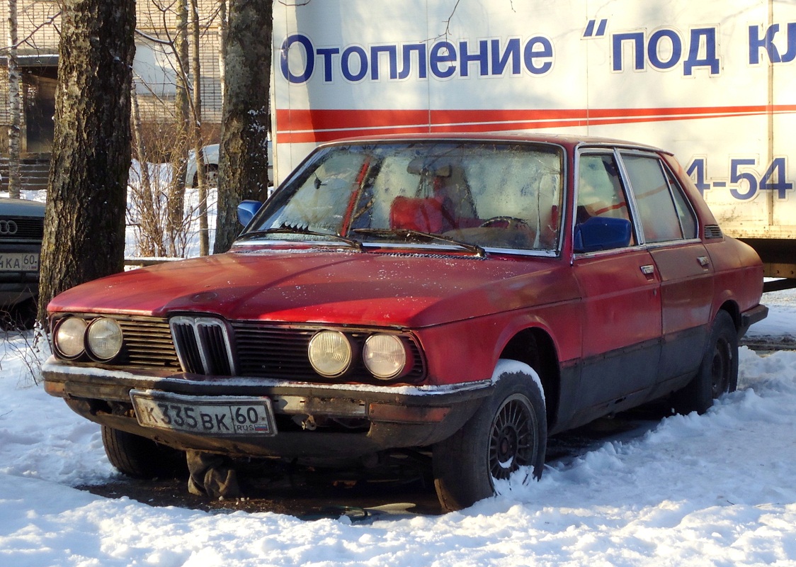 Псковская область, № К 335 ВК 60 — BMW 5 Series (E12) '72-81