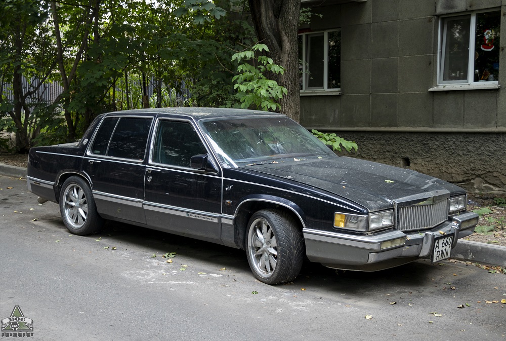 Алматы, № A 660 RWN — Cadillac Fleetwood (1G) '85-93