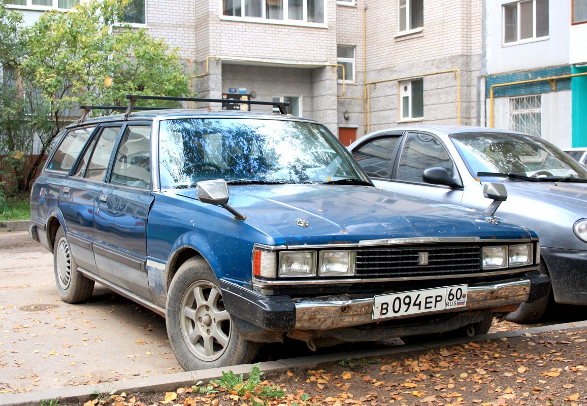 Псковская область, № В 094 ЕР 60 — Toyota Corona (T140) '82-87