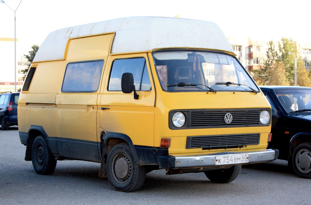 Псковская область, № К 754 ВМ 60 — Volkswagen Typ 2 (Т3) '79-92
