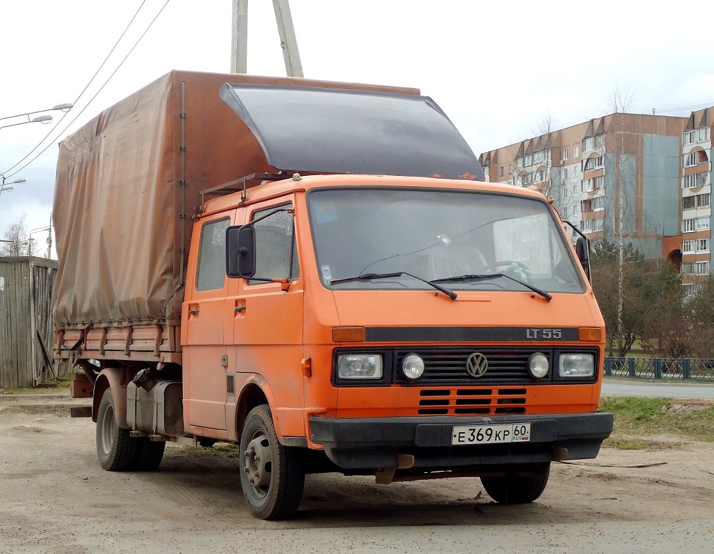 Псковская область, № Е 369 КР 60 — Volkswagen LT '75-96