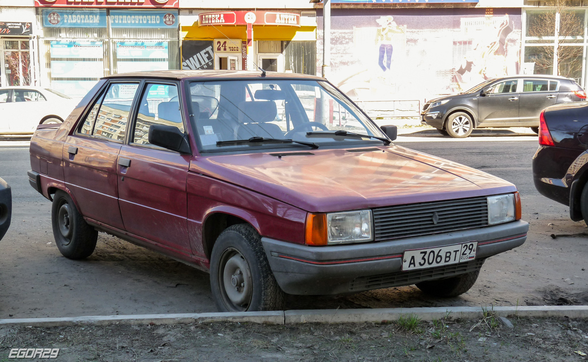 Архангельская область, № А 306 ВТ 29 — Renault 9 '81-89