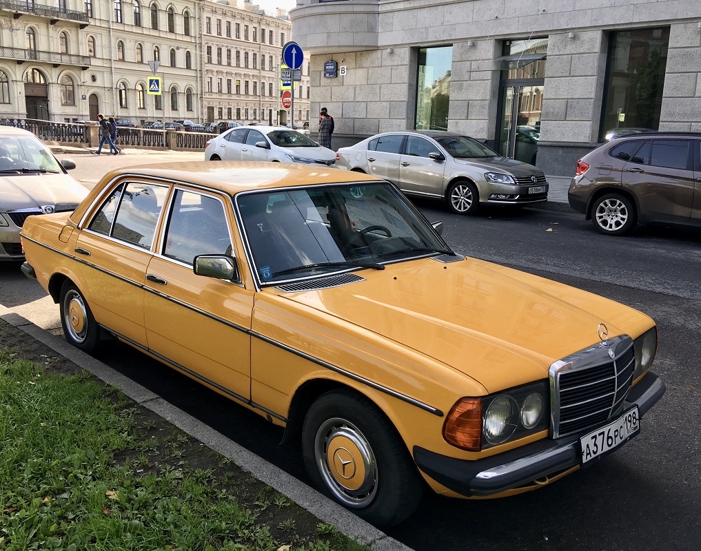 Санкт-Петербург, № А 376 РС 198 — Mercedes-Benz (W123) '76-86