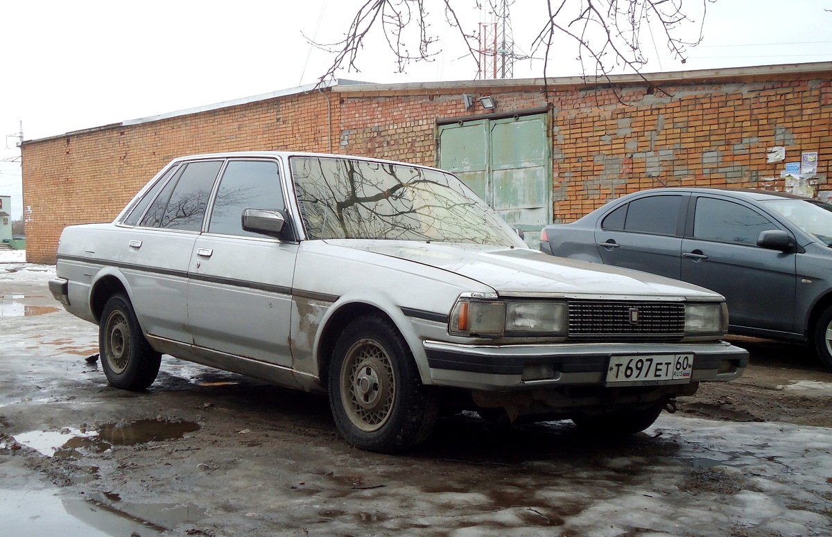 Псковская область, № Т 697 ЕТ 60 — Toyota Mark II (X70) '84-88