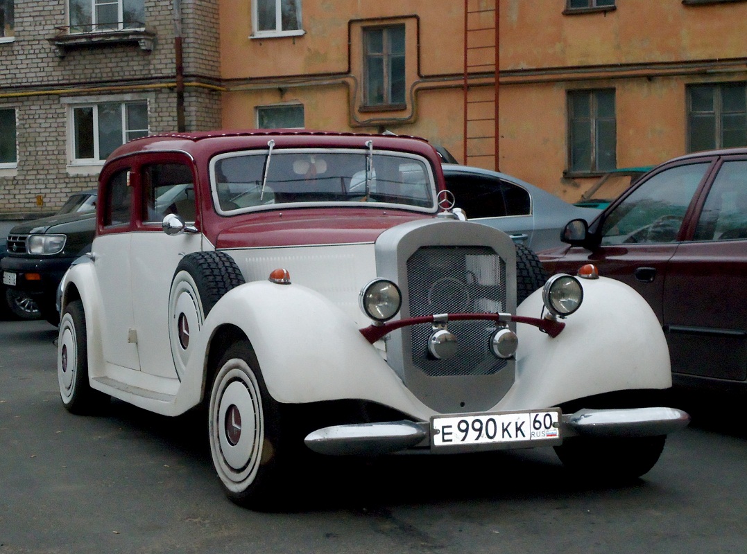 Псковская область, № Е 990 КК 60 — Mercedes-Benz 230 (W143) '37-41
