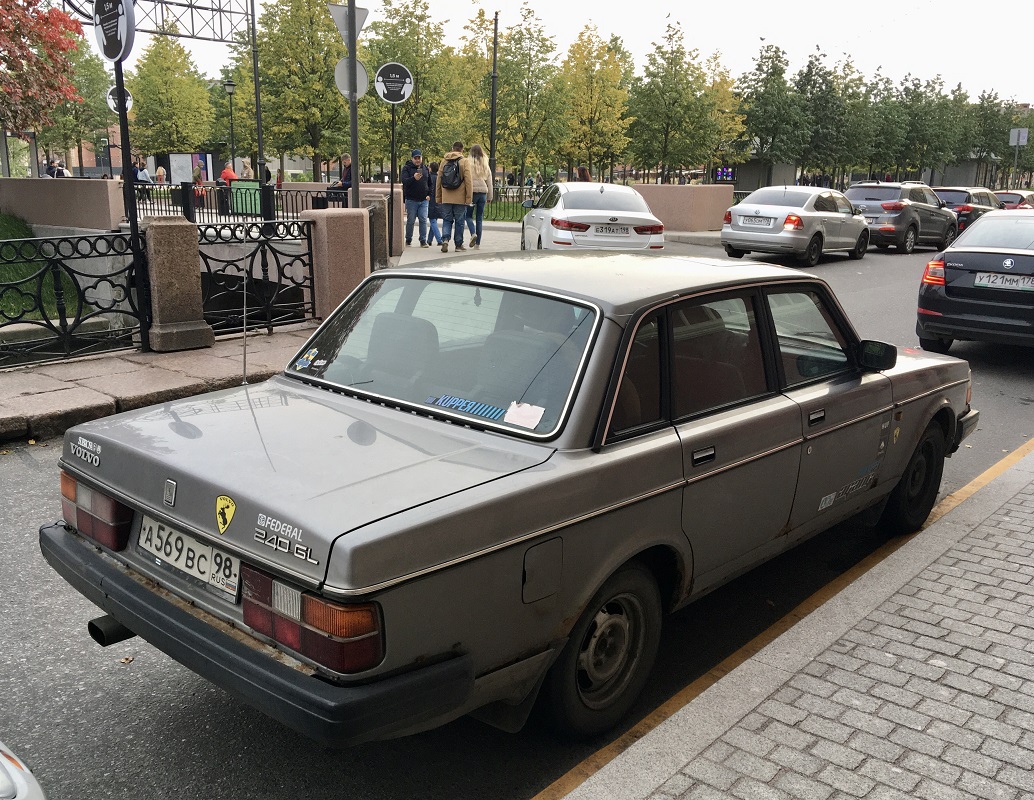 Санкт-Петербург, № А 569 ВС 98 — Volvo 240 Series (общая модель)