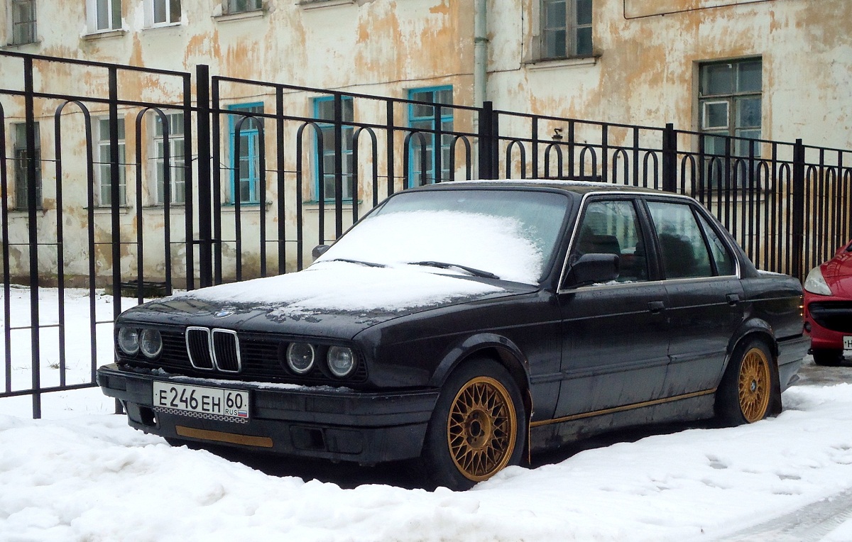 Псковская область, № Е 246 ЕН 60 — BMW 3 Series (E30) '82-94