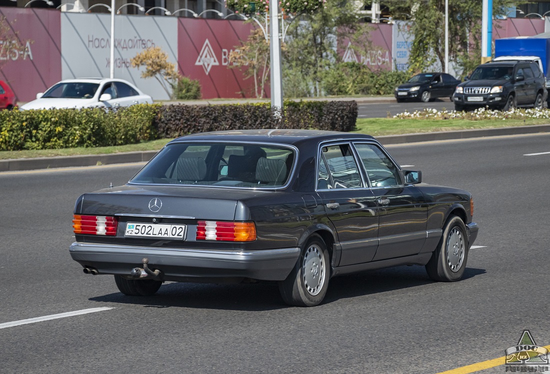 Алматы, № 502 LAA 02 — Mercedes-Benz (W126) '79-91