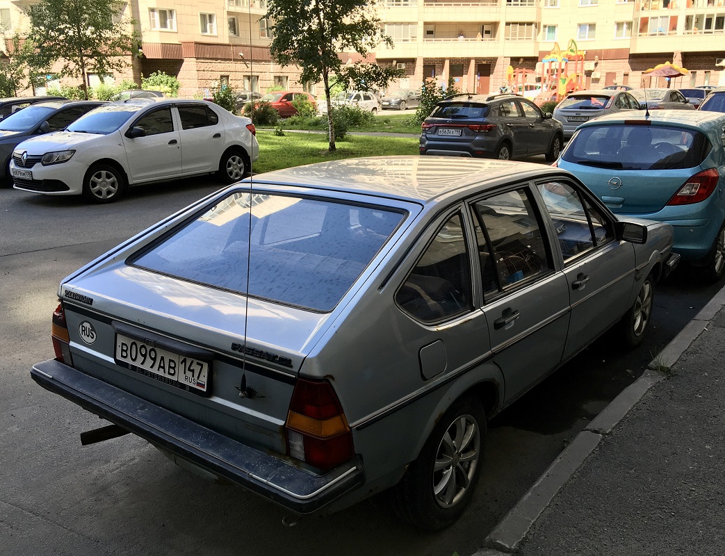Ленинградская область, № В 099 АВ 147 — Volkswagen Passat (B2) '80-88