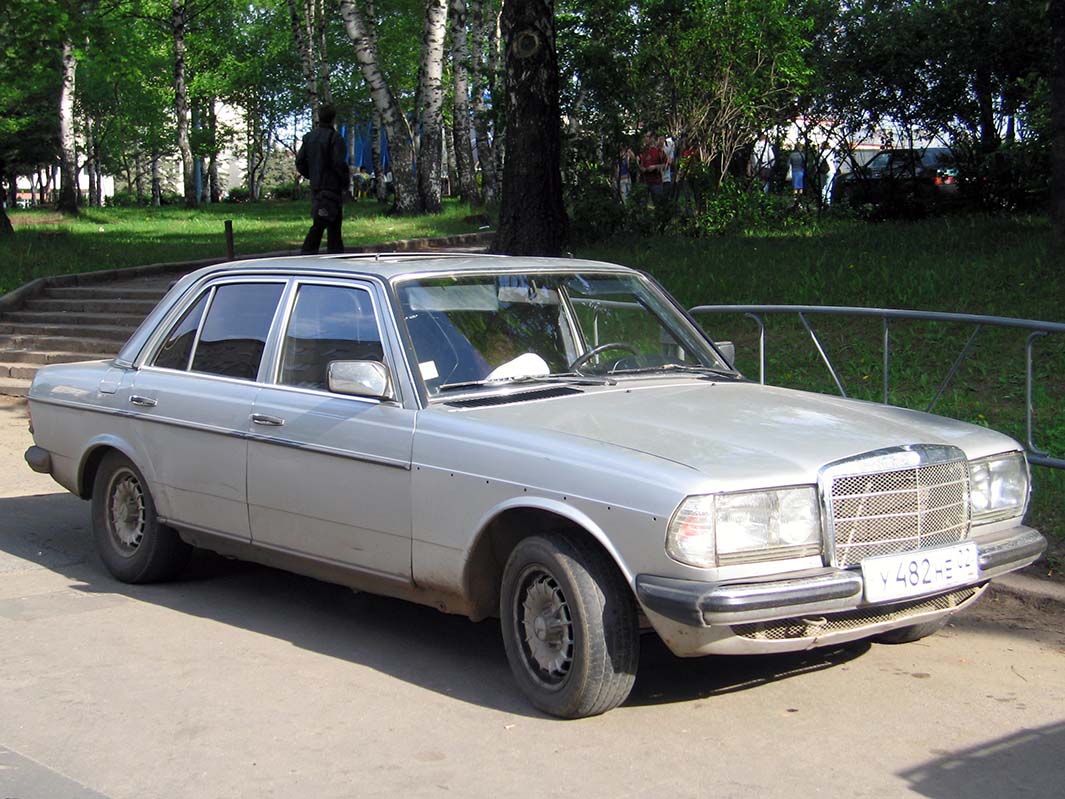 Башкортостан, № У 482 НЕ 02 — Mercedes-Benz (W123) '76-86
