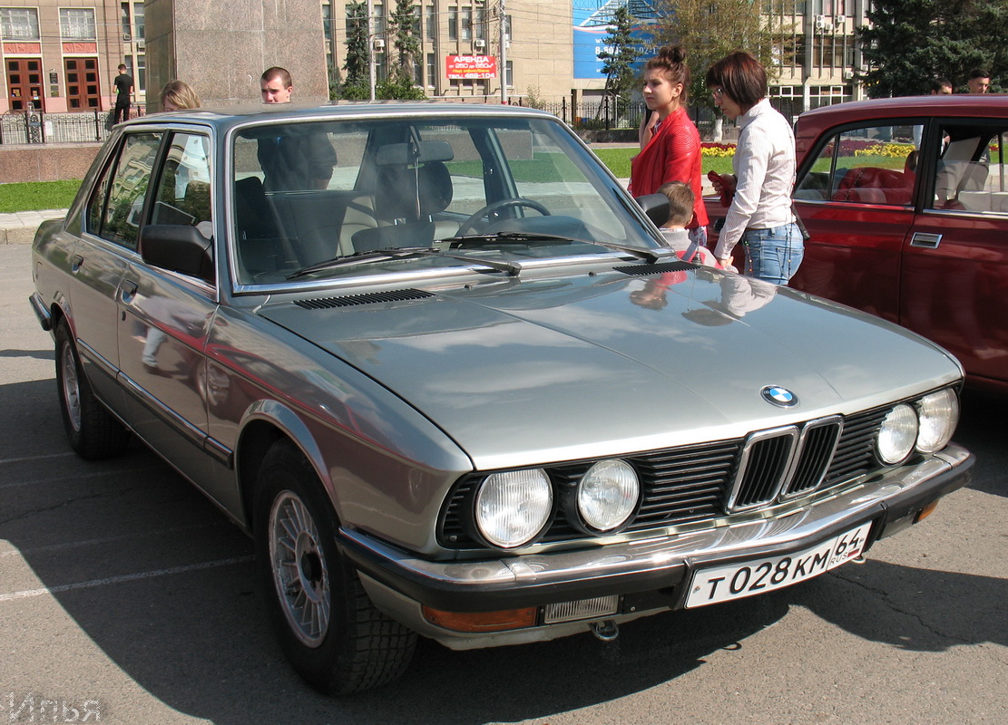 Саратовская область, № Т 028 КМ 64 — BMW 5 Series (E12) '72-81